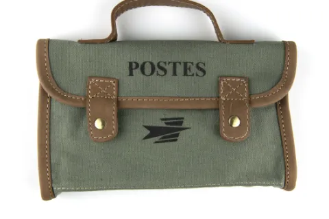 Trousse en toile kaki