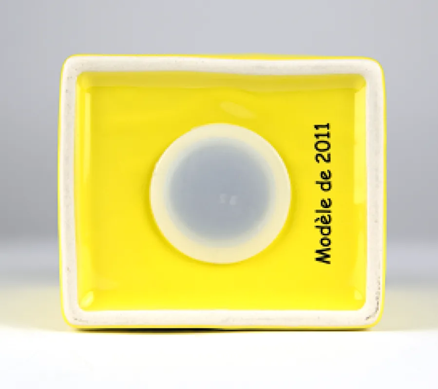 Vue 5 – Tirelire boîte aux lettres