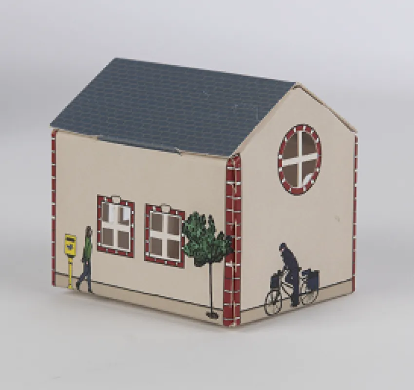 Vue 2 – Veilleuse solaire Bureau de poste rural