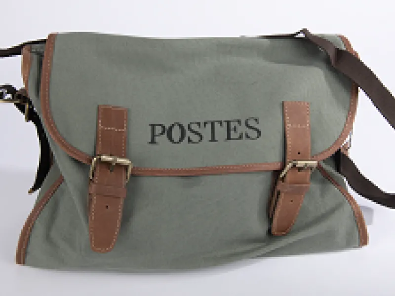 Vue 1 – Besace grand modèle kaki